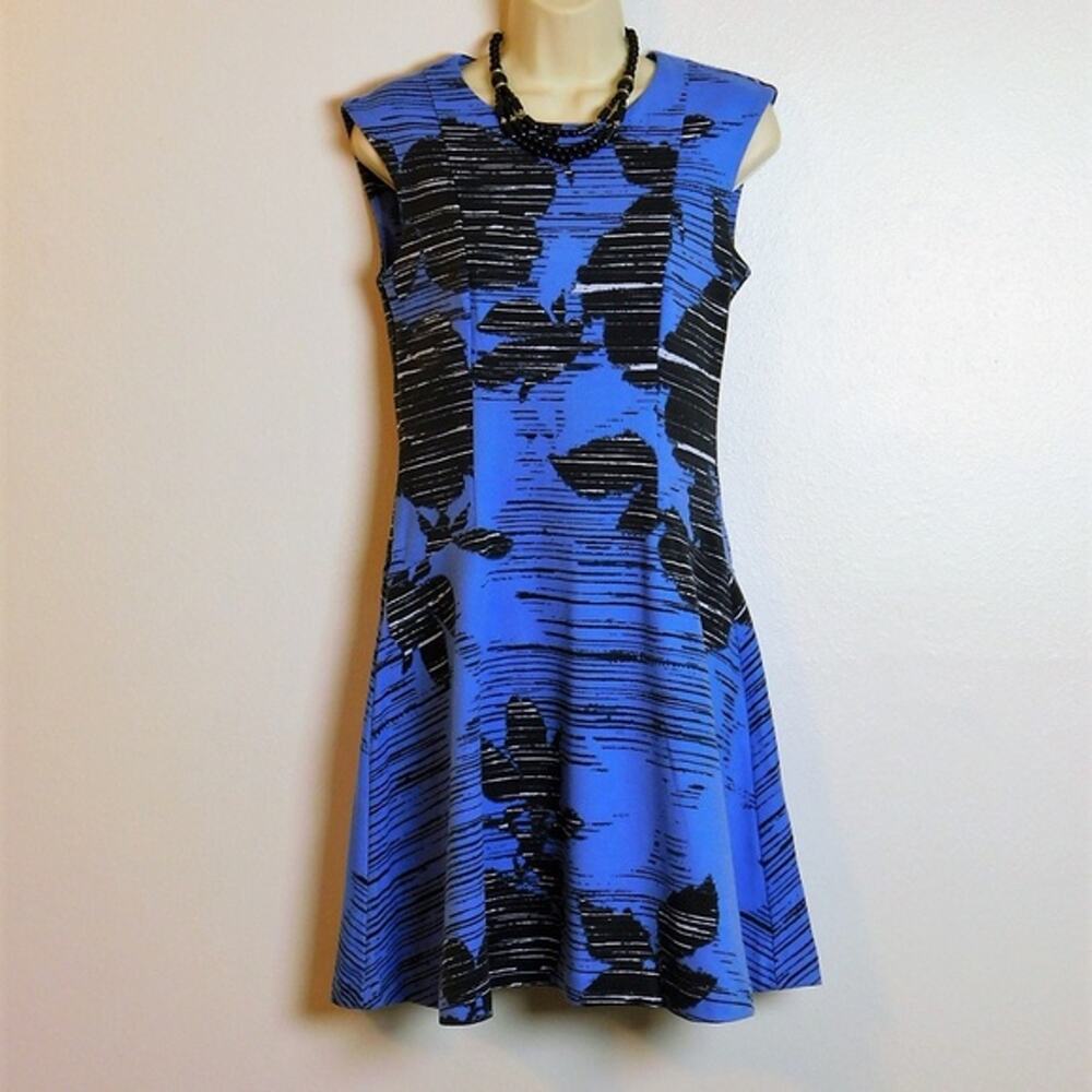 Apt. 9 Floral Sleeveless Fit and Flare Dress S Blue Black Stretch Knit Preppy